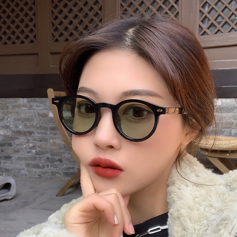 Vintage Fashion Glasses - New Small Round Sunglasses for Men