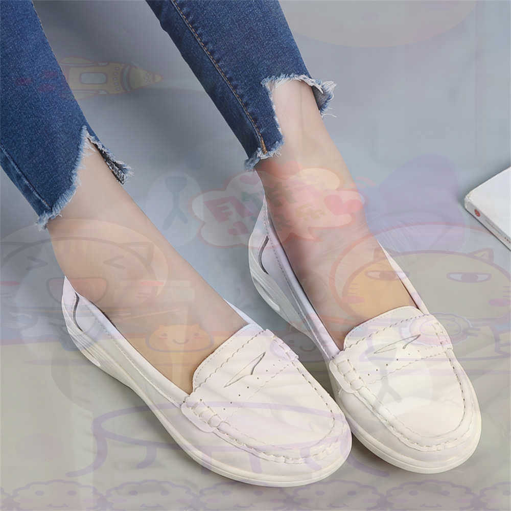 Vintage Fashion Reseller - Soft Slip-on Womens Large Size Shoes
