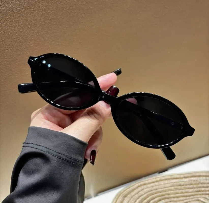 New Oval Shape Sunglasses Clas - Vintage Fashion Glasses 评论和价格
