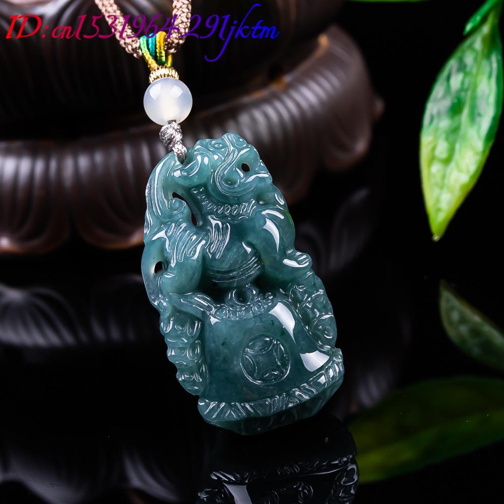 Burmese Jadeite Pixiu Pendant  - Vintage Fashion And Design 评论和价格