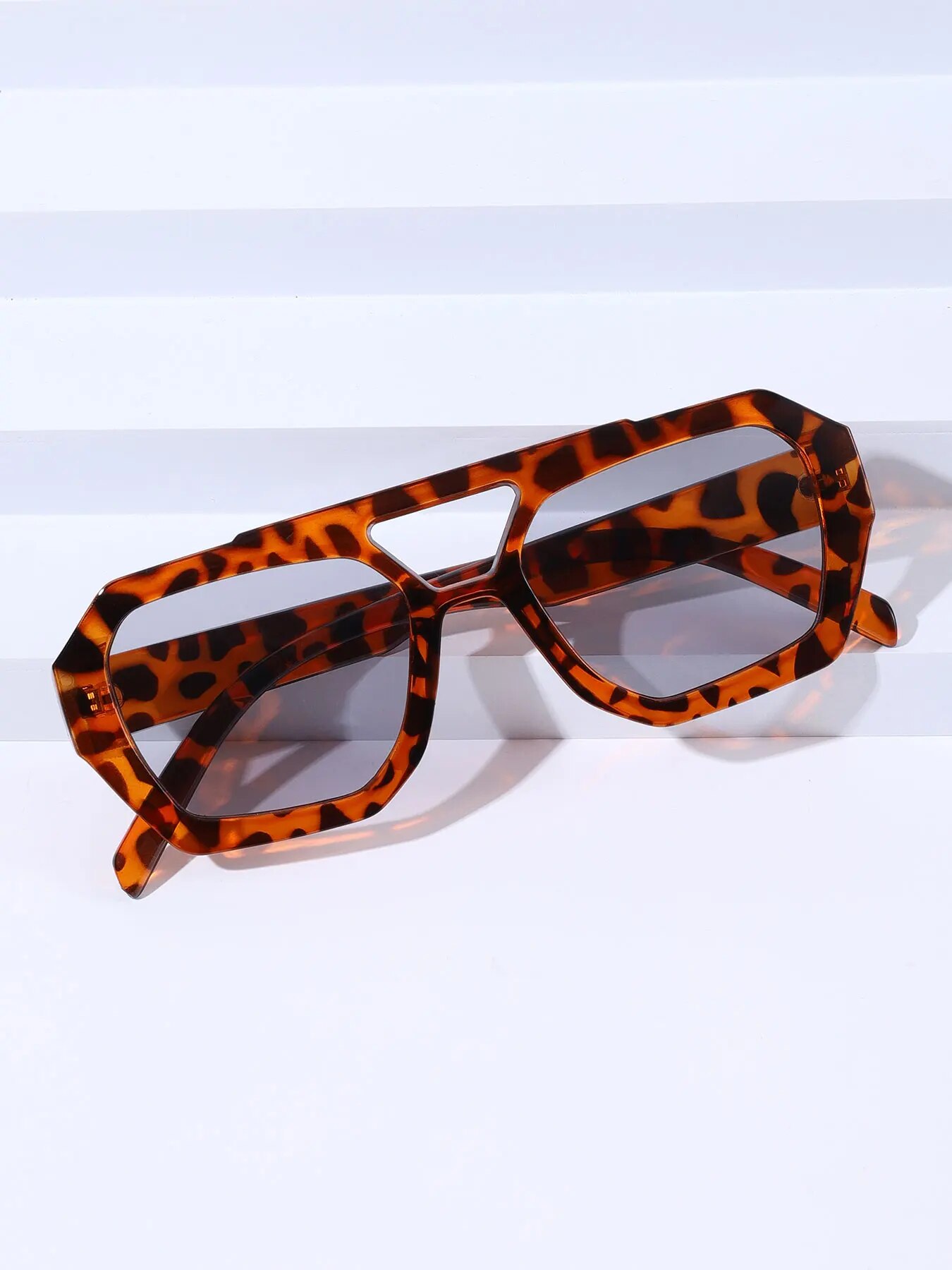 Fashion Vintage Square Irregul - Vintage Fashion And Design 评论和价格